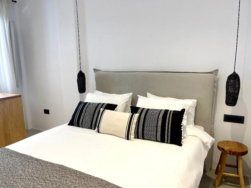 SUITE SUPERIOR WITH BALCONY Room, Mykonos Dot Suites, Mykonos