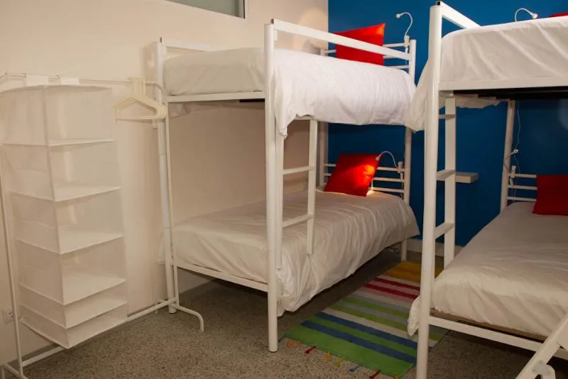 DOUBLE SINGLE USE Shared external bathroom Room, Turismo do Seculo, Lisbon