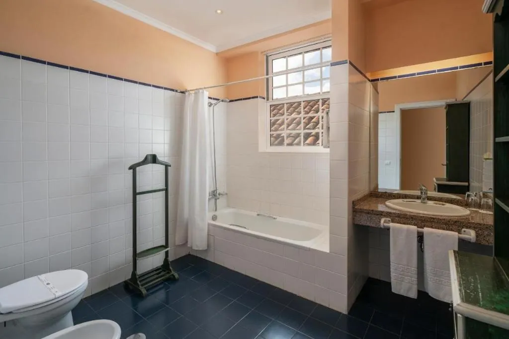SINGLE CLASSIC Room, Residencial Mariazinha, Madeira