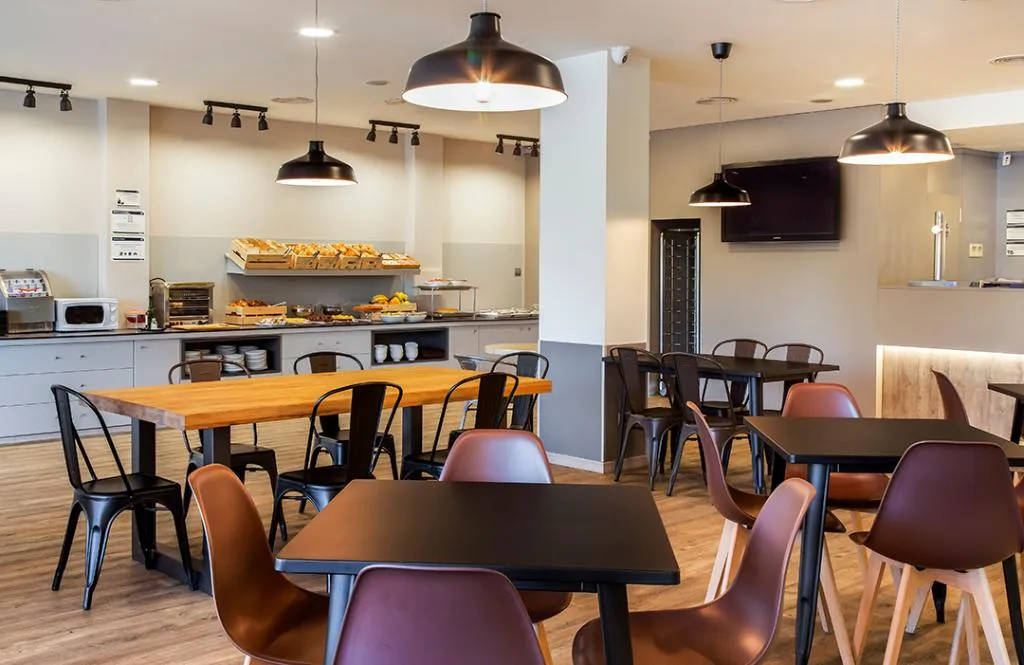 Restaurant, B&B HOTEL Barcelona Rubí, Barcelona