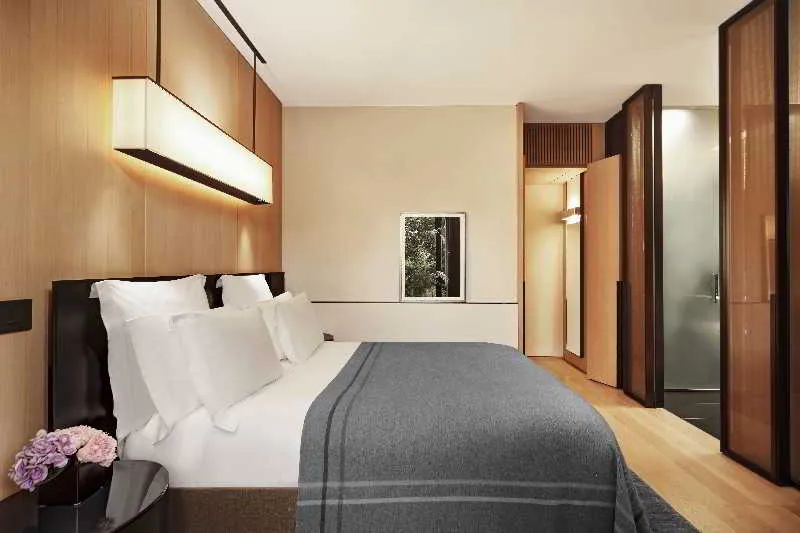 Room, Bulgari Milan, Milan