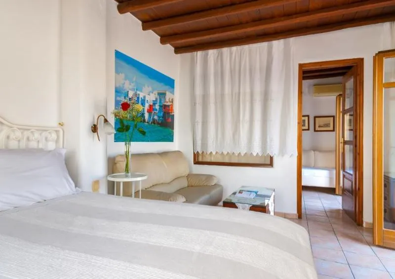 FAMILY ROOM CAPACITY 4 Room, Paradision, Mykonos