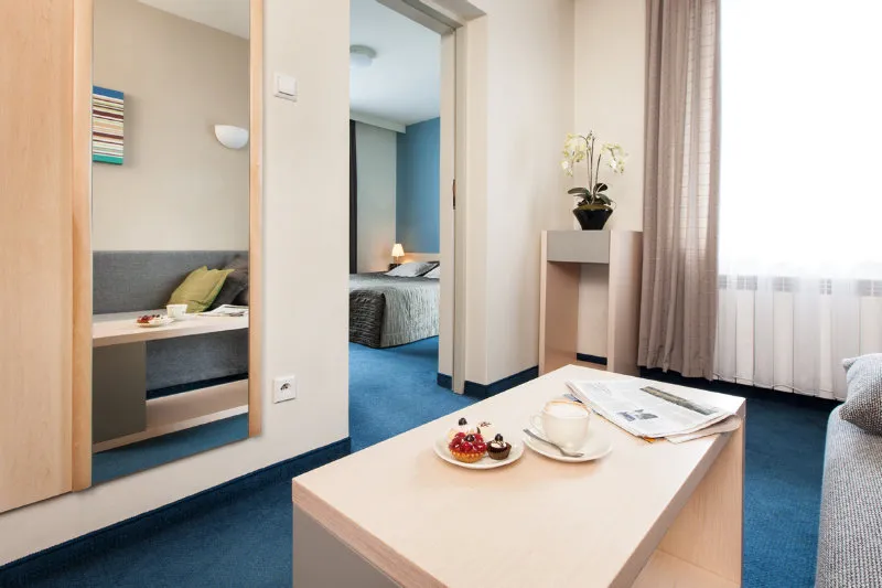 Room, Perla, Krakow