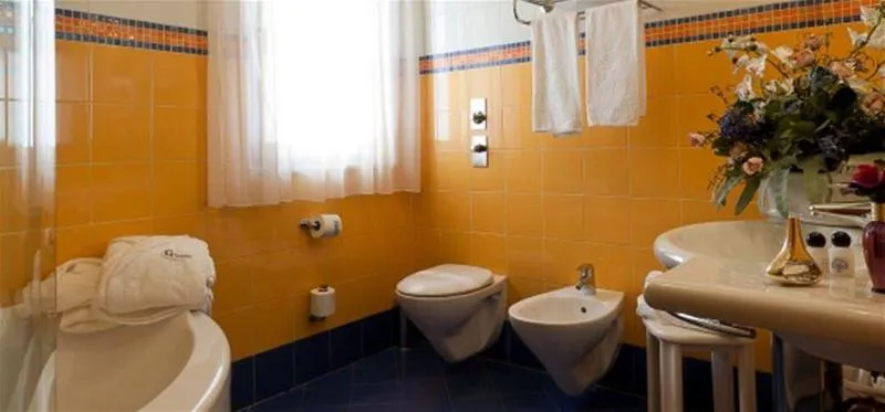 Room, Riva del Sole, Palermo