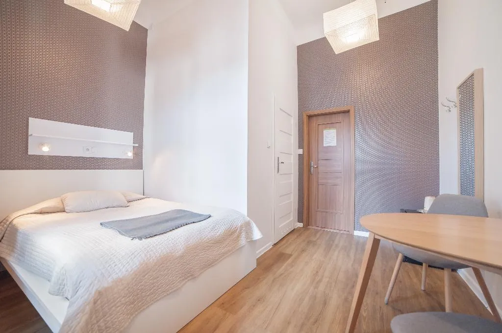 DOUBLE STANDARD Room, Dizzy Daisy Hostel, Krakow