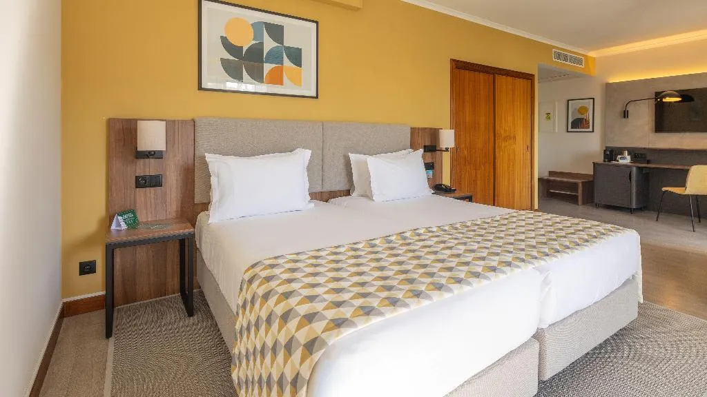 TWIN Accessible Room, Holiday Inn Algarve Albufeira, an IHG Hotel, Algarve
