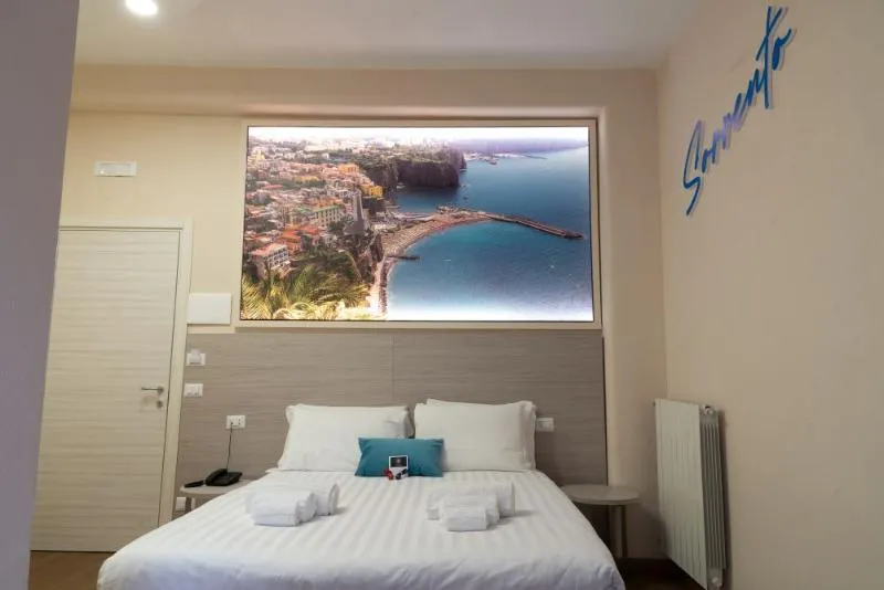 DOUBLE SINGLE USE SUPERIOR Room, The Sun Hotel Boutique, Naples