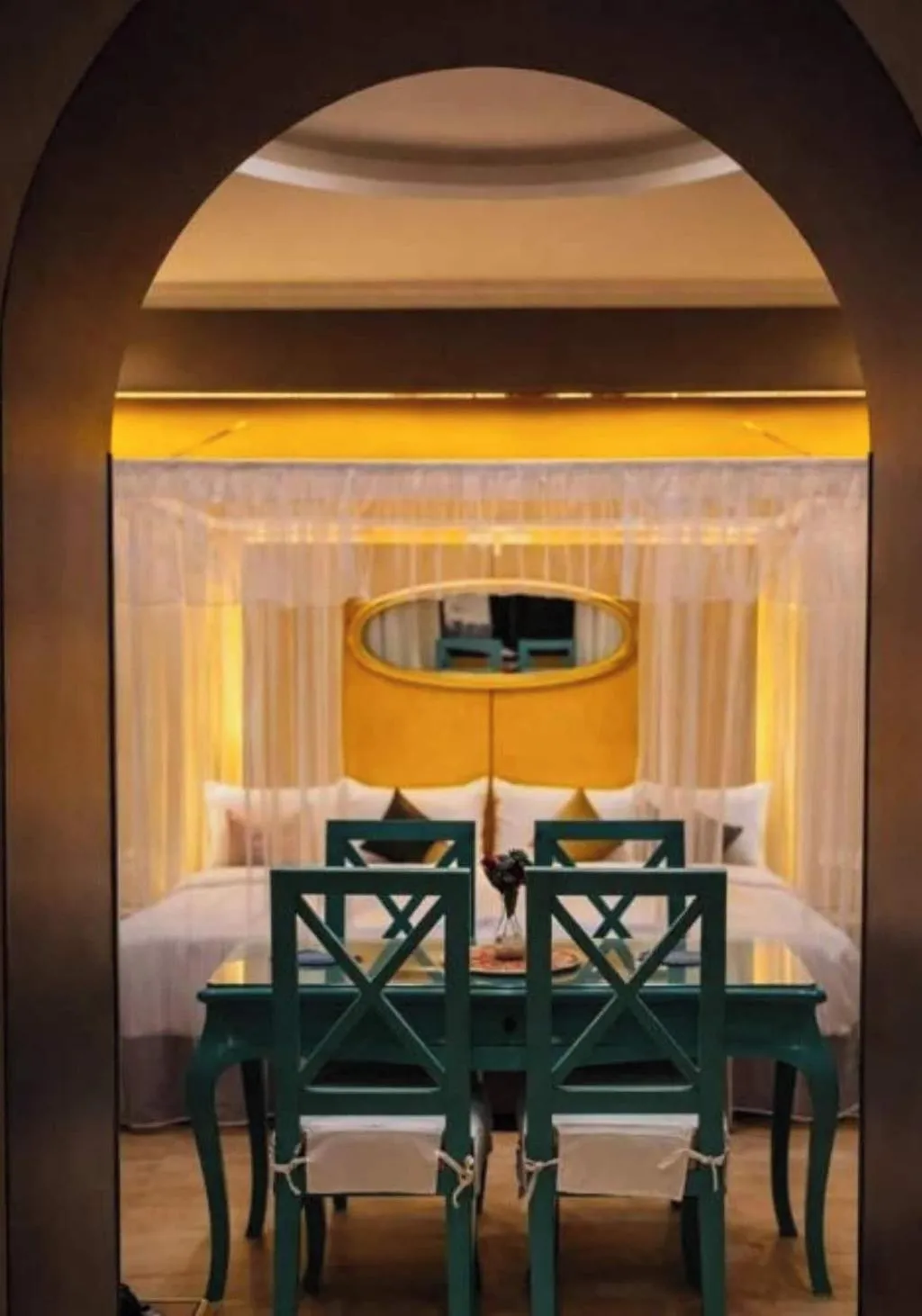 Room, Ga Plus, Cairo