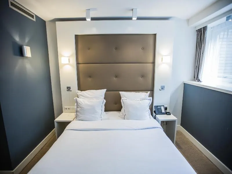 DOUBLE STANDARD Room, Hotel JL No76, Amsterdam
