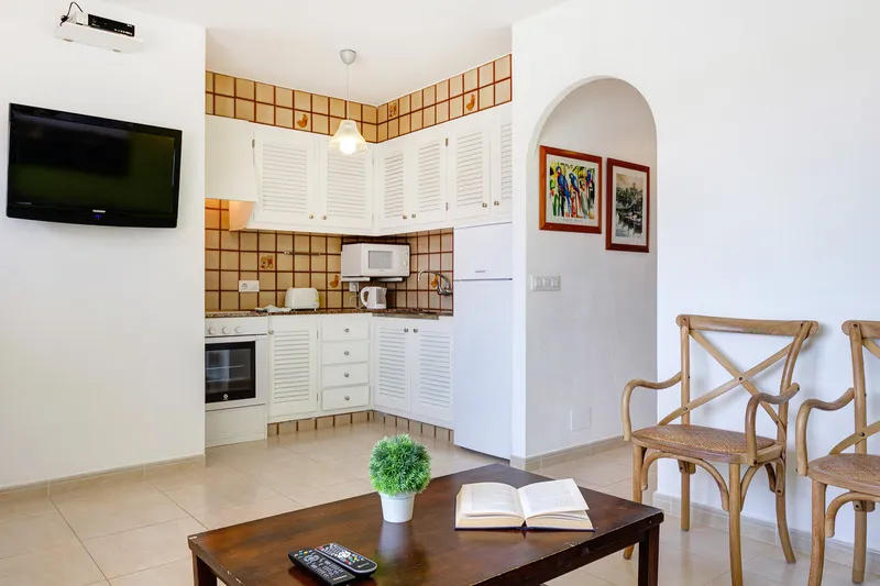 APARTMENT TWO BEDROOMS Room, Son Bou Playa Gold, Menorca