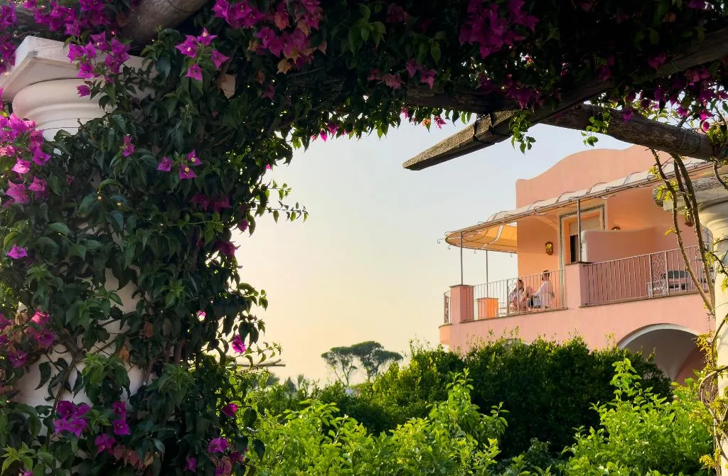 SUITE SEA VIEW CAPACITY 4 Room, Casa Mariantonia, Naples