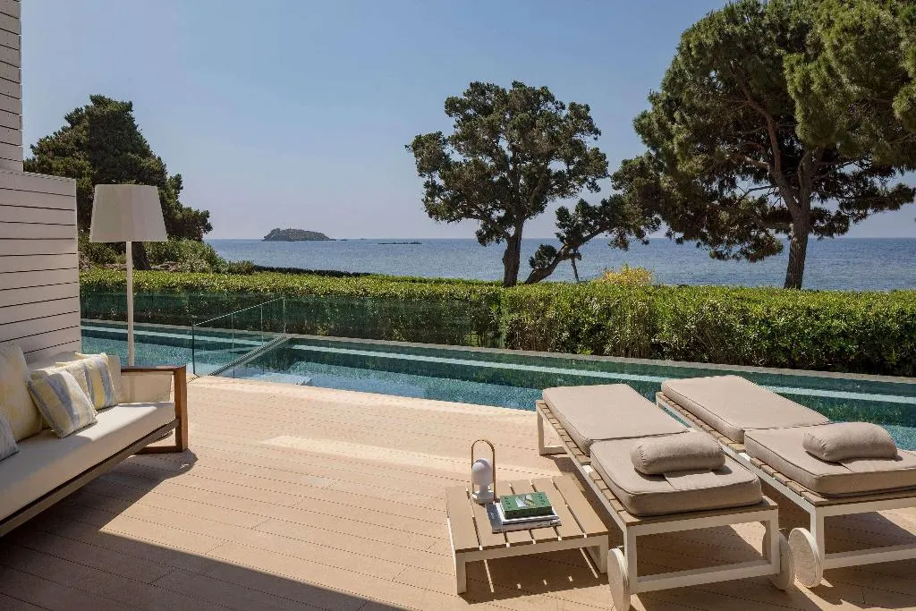 SUITE WITH PRIVATE POOL Room, ME Ibiza, Ibiza