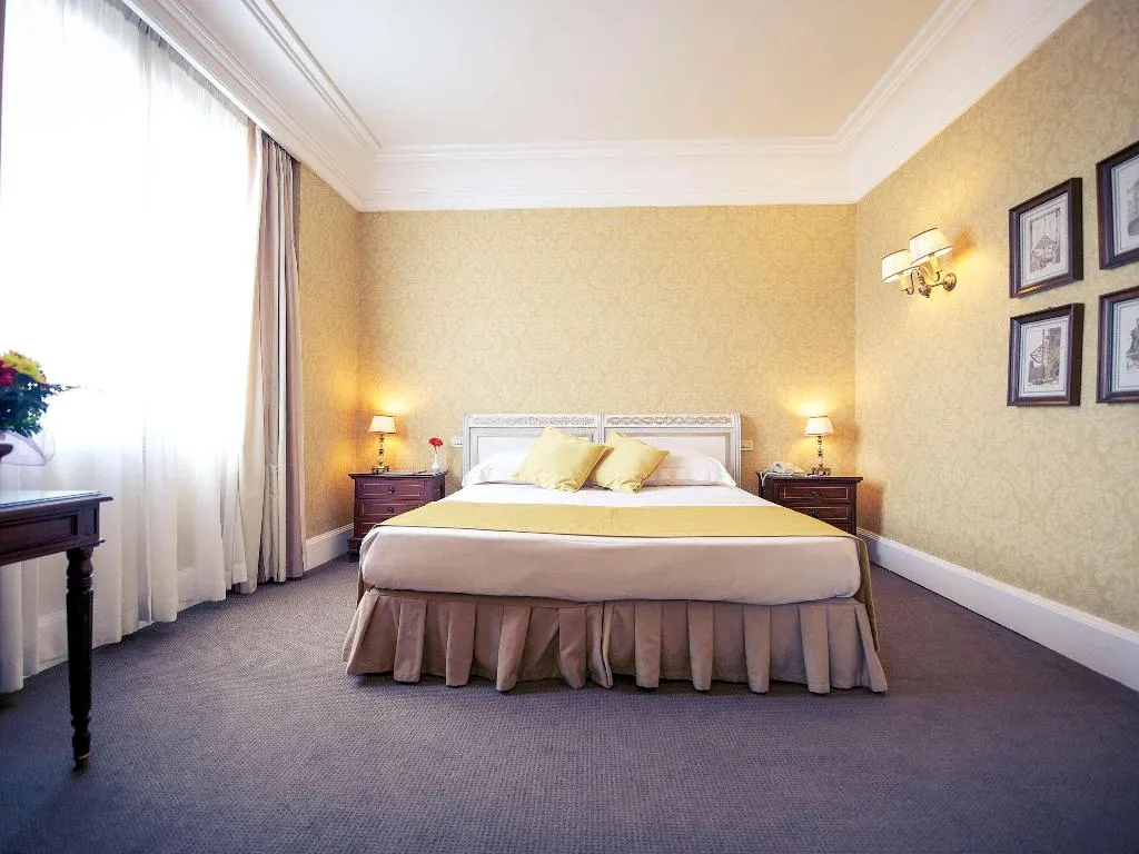 Double or Twin DELUXE Room, Mercure Catania Excelsior, Catania