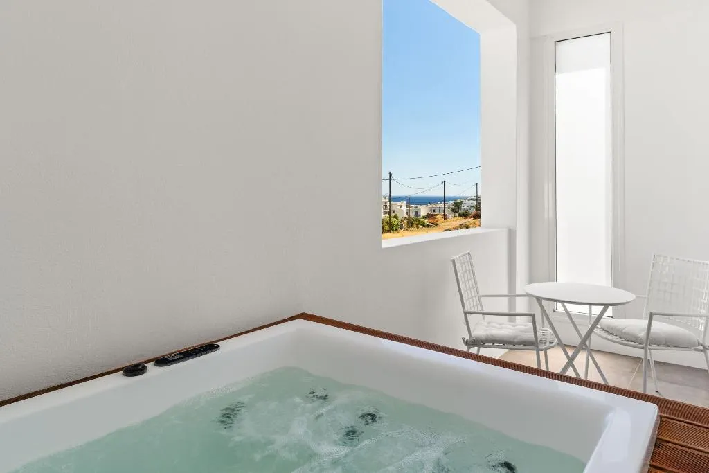 SUITE DELUXE WITH JACUZZI Room, Mr & Mrs White Tinos, Mykonos
