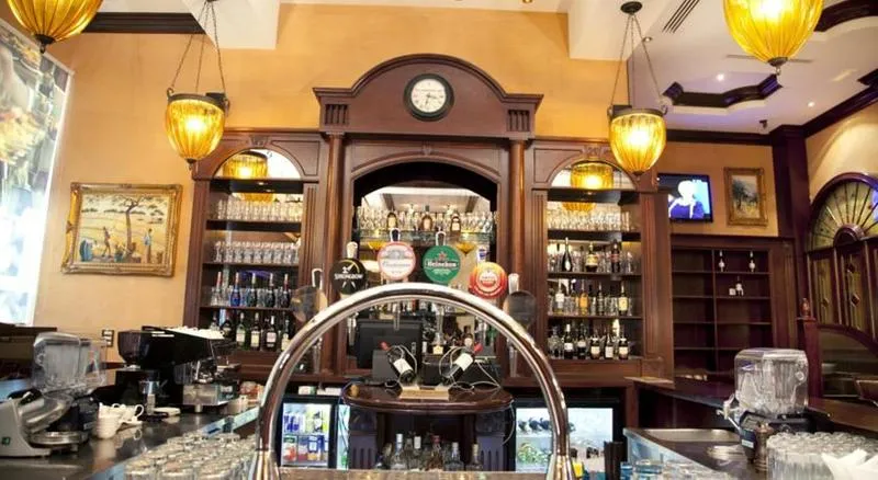 Bar, Grand Excelsior Al Barsha, Dubai