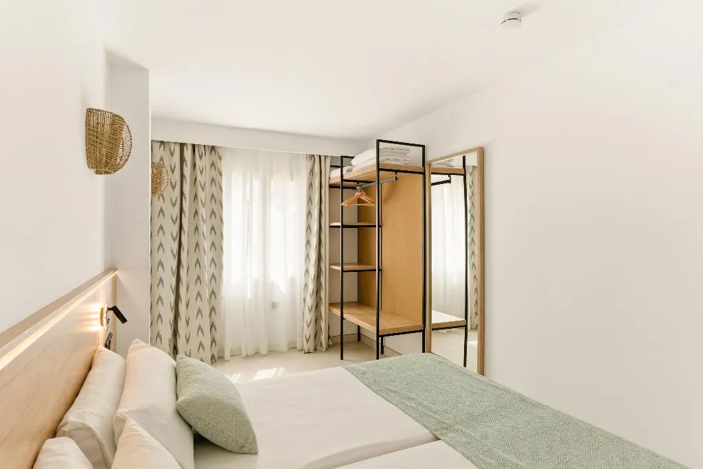 APARTMENT ONE BEDROOM Room, Aparthotel Aquasol, Majorca