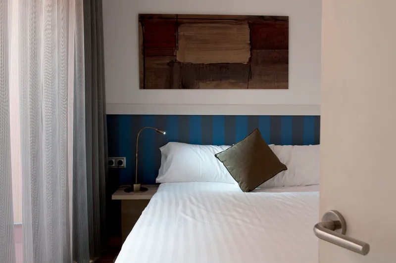 Room, MH Apartments Liceo, Barcelona