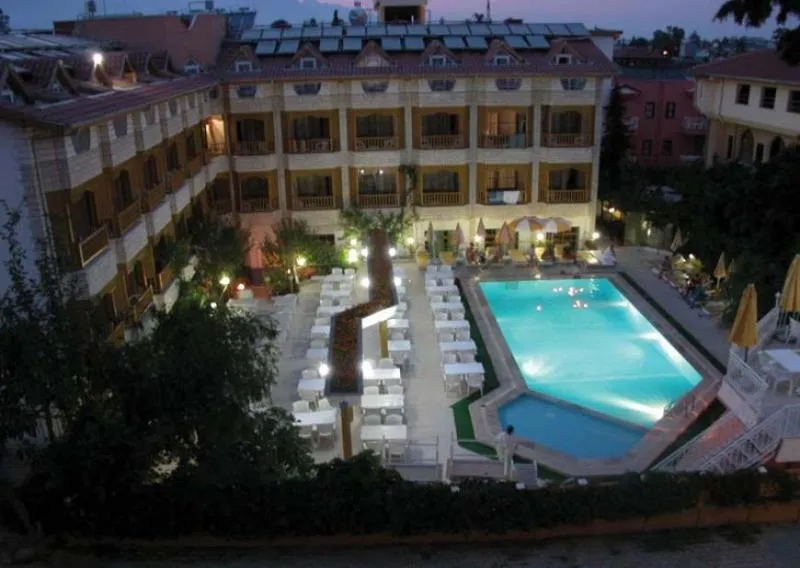 Pool, Mr. Crane, Antalya