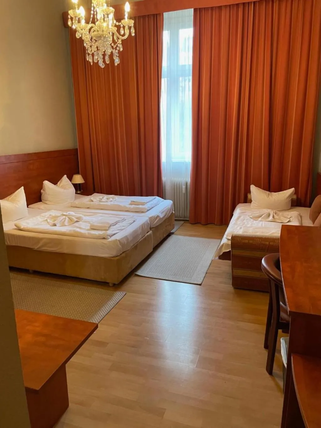 TRIPLE STANDARD Room, Astrid, Berlin