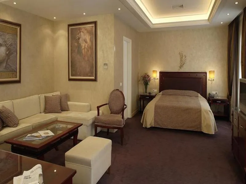 SUITE CAPACITY 2 ONE BEDROOM Room, Theoxenia House, Athens