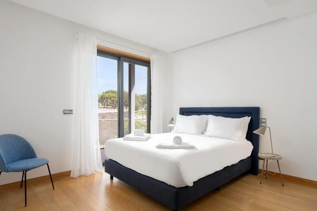 APARTMENT DELUXE TWO DOUBLE BEDS Room, Vale Do Lobo Resort, Algarve