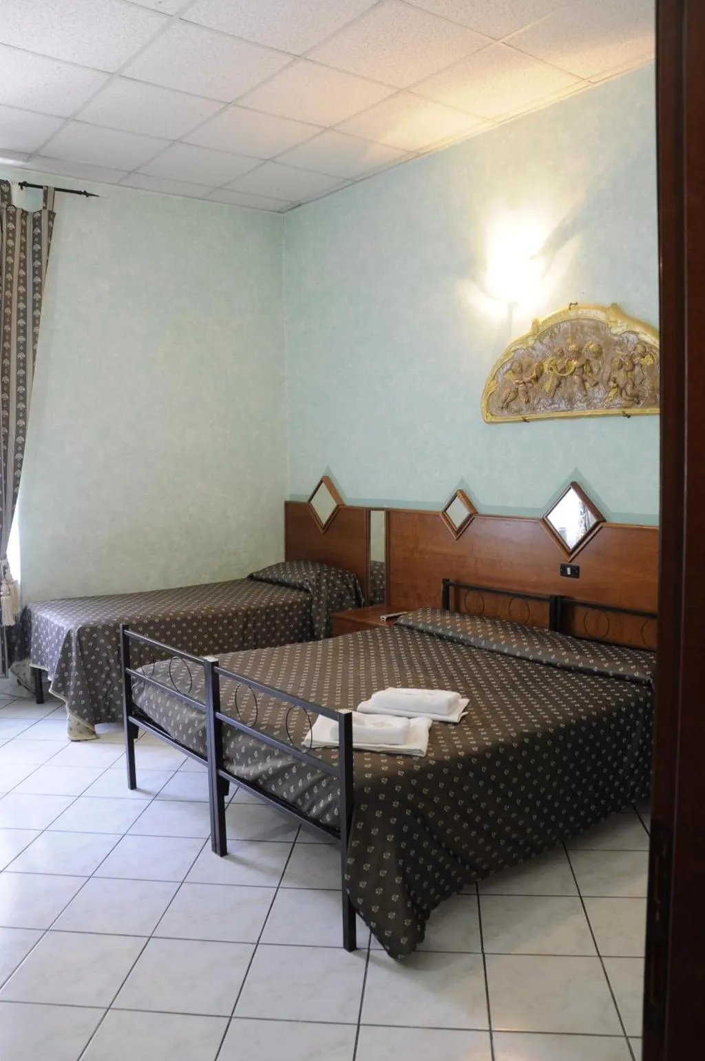 TRIPLE STANDARD Room, Hotel Farini, Rome