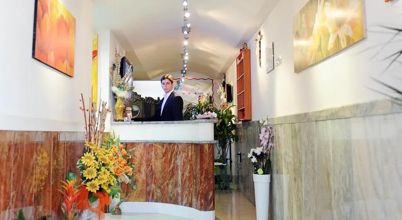 Lobby, Hotel Casafort, Naples