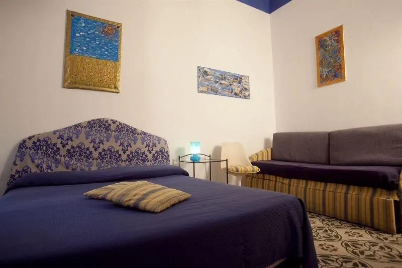 General view, B&B Platamon, Naples