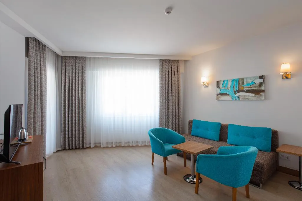 FAMILY ROOM STANDARD Room, Grand Park Lara, Antalya