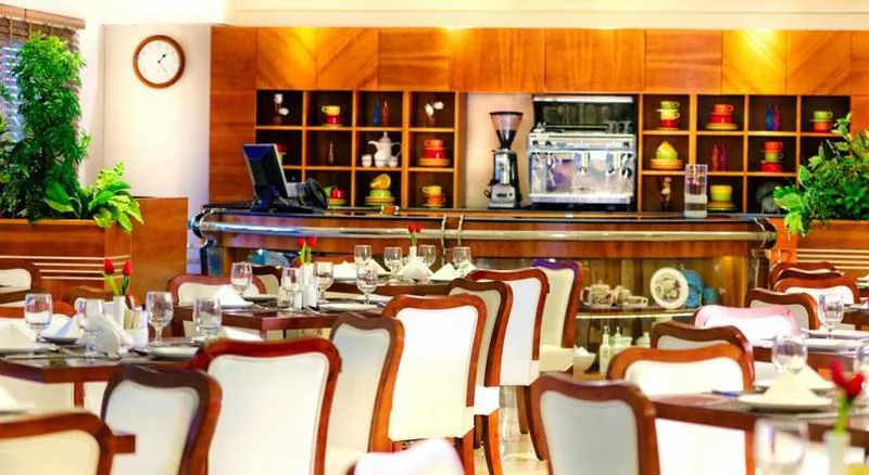 Restaurant, Golden Sands Hotel Apartments, Dubai