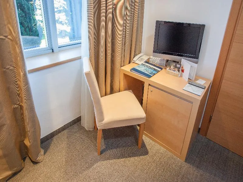 SINGLE STANDARD Room, Aminess Vival Maestral Hotel, Istria
