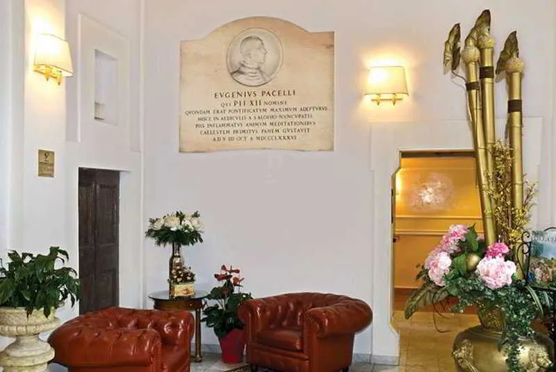 Lobby, Antico Palazzo Rospigliosi, Rome