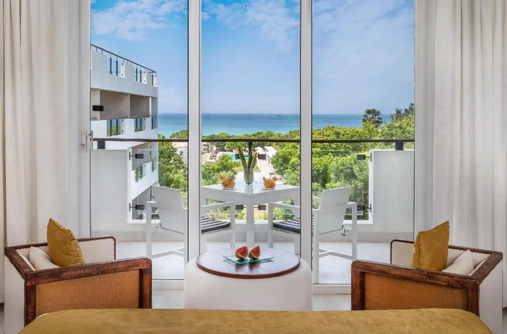 CHALET POOL VIEW Room, Anilana Nilaveli, Colombo