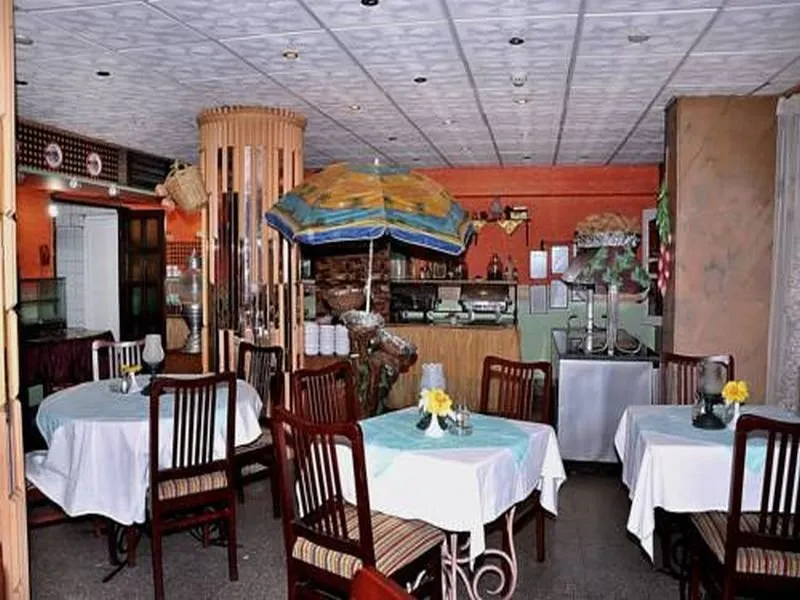 Restaurant, Happy City Hotel, Cairo