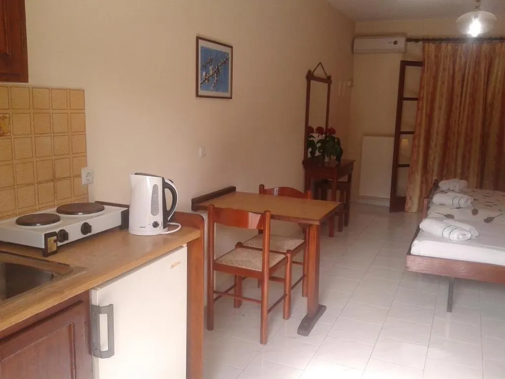 STUDIO POOL VIEW Room, Margarita Apartments, Corfu