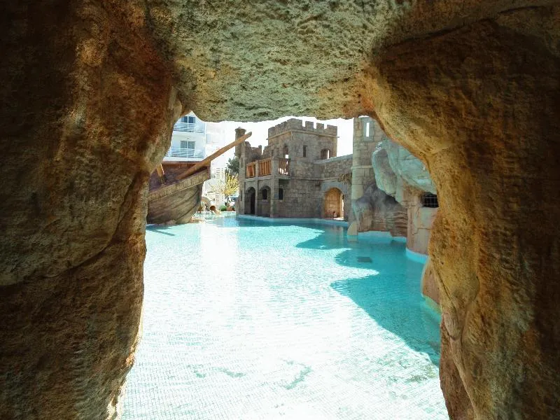 Pool, Pirates Village, Majorca