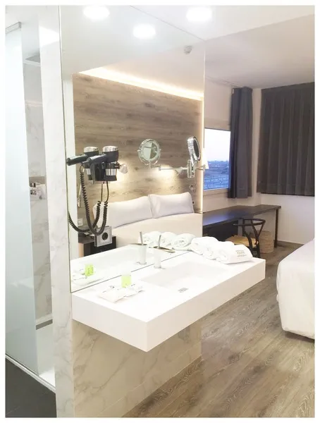 JUNIOR SUITE STANDARD Room, Best Western Plus Alfa Aeropuerto, Barcelona