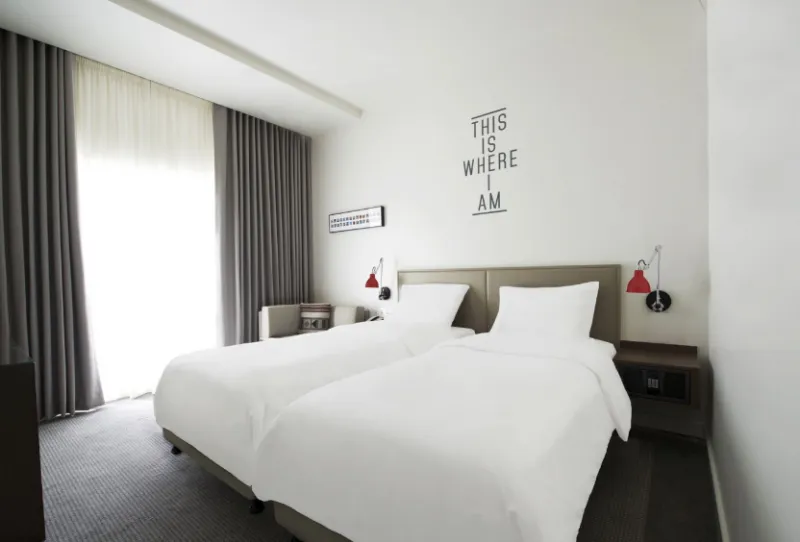 Room, Rove Downtown Dubai, Dubai