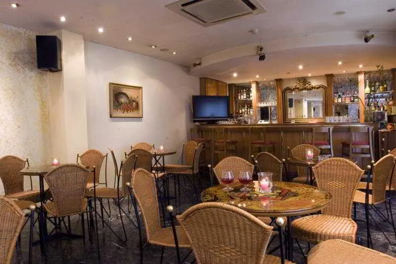 Bar, Ilion, Athens