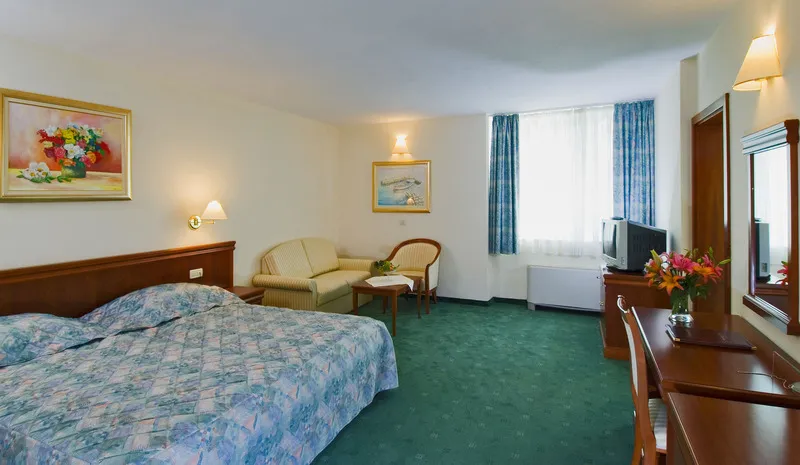 FAMILY ROOM PARK VIEW Room, Villa Bacchus, Split