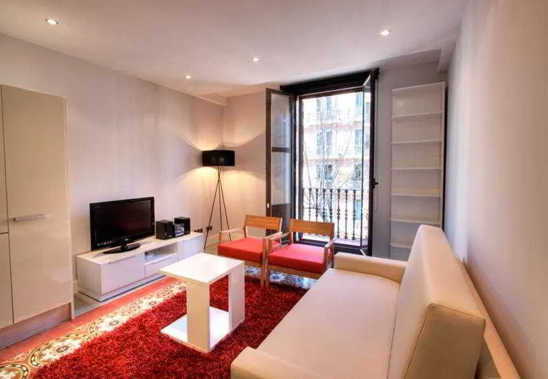 Room, Tamarit, Barcelona