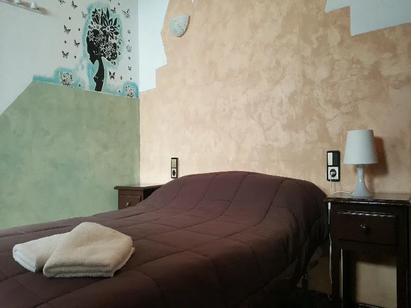 DOUBLE WITH SHARED BATHROOM Room, Nuevo Pino, Seville