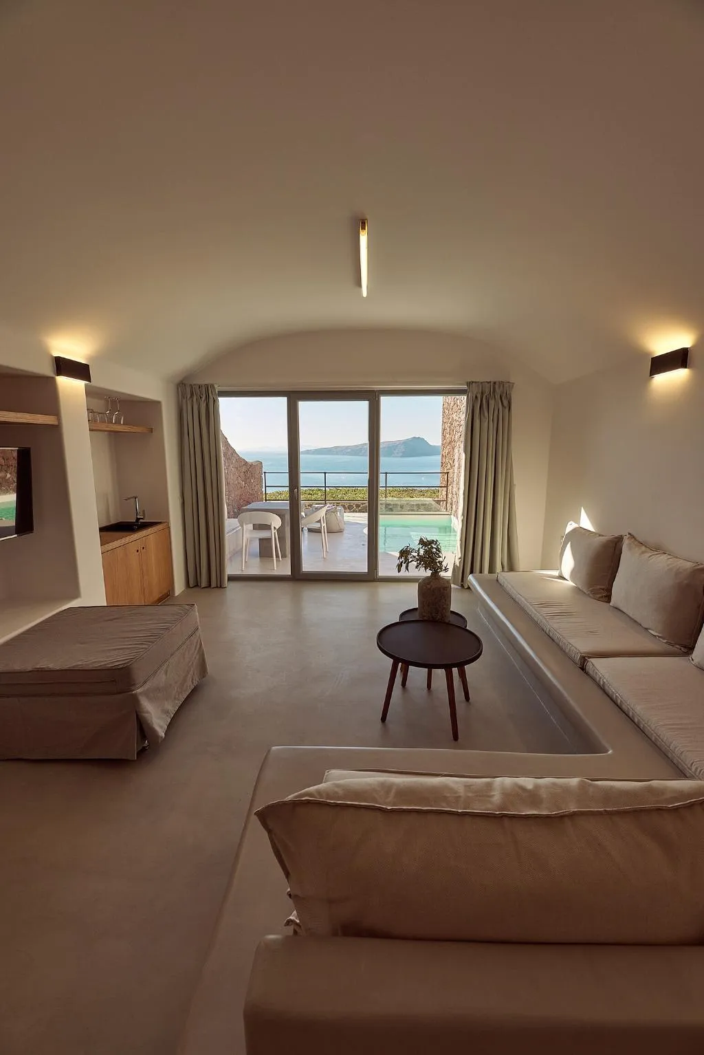 DOUBLE WITH JACUZZI WITH VIEWS Room, Coco-Mat Hotel Santorini, Santorini