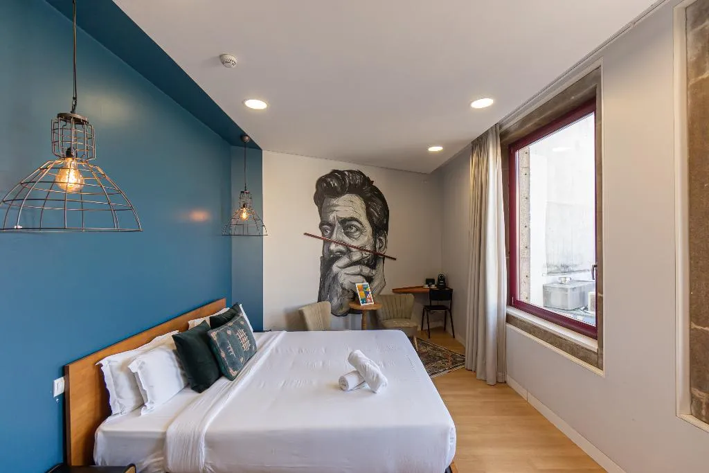 DOUBLE DELUXE Room, Selina Porto, Porto