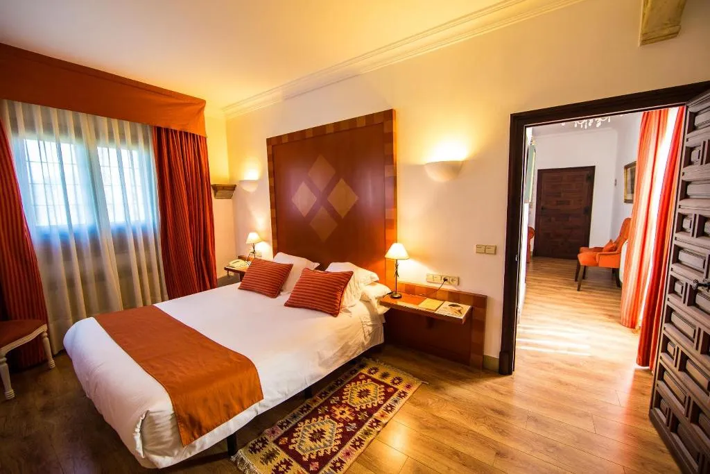JUNIOR SUITE STANDARD Room, Hacienda del Cardenal, Madrid