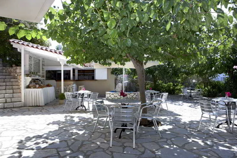 Bar, Dafnoudi Hotel Apartments, Kefallinia