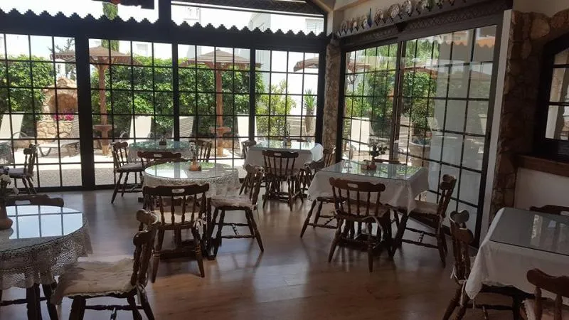 Restaurant, Anais Bay Apartment, Cyprus