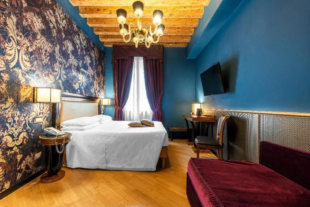 TRIPLE SUPERIOR Room, Paganelli, Venice