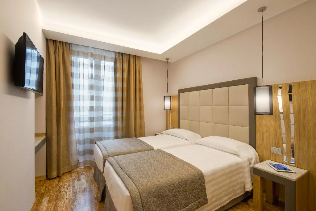 DOUBLE DELUXE Room, Giolli Nazionale, Rome