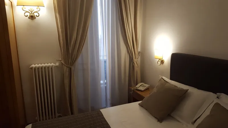 Double or Twin ECONOMY Room, Del Real Orto Botanico, Naples